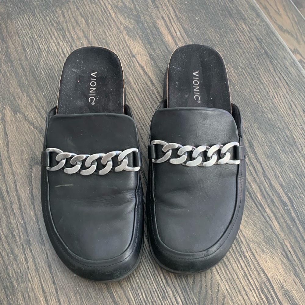 Vionic Georgie leather mule with chain black size 11